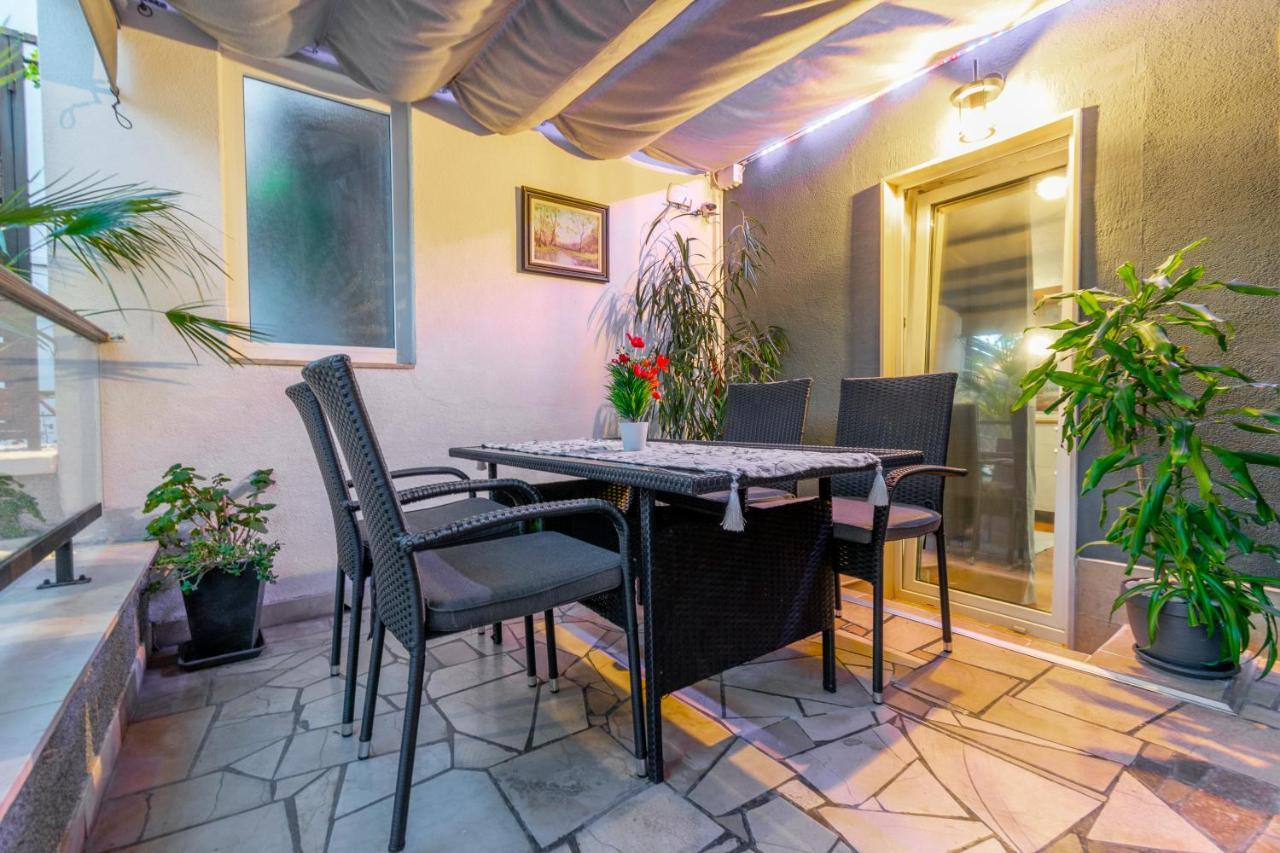 Apartments Villa Tomas Brela Ngoại thất bức ảnh